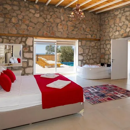 Vila Oguz- 2 Bedroom Honeymoon Villa With Jacuzzi In Kalkan Cavdir (Kas)